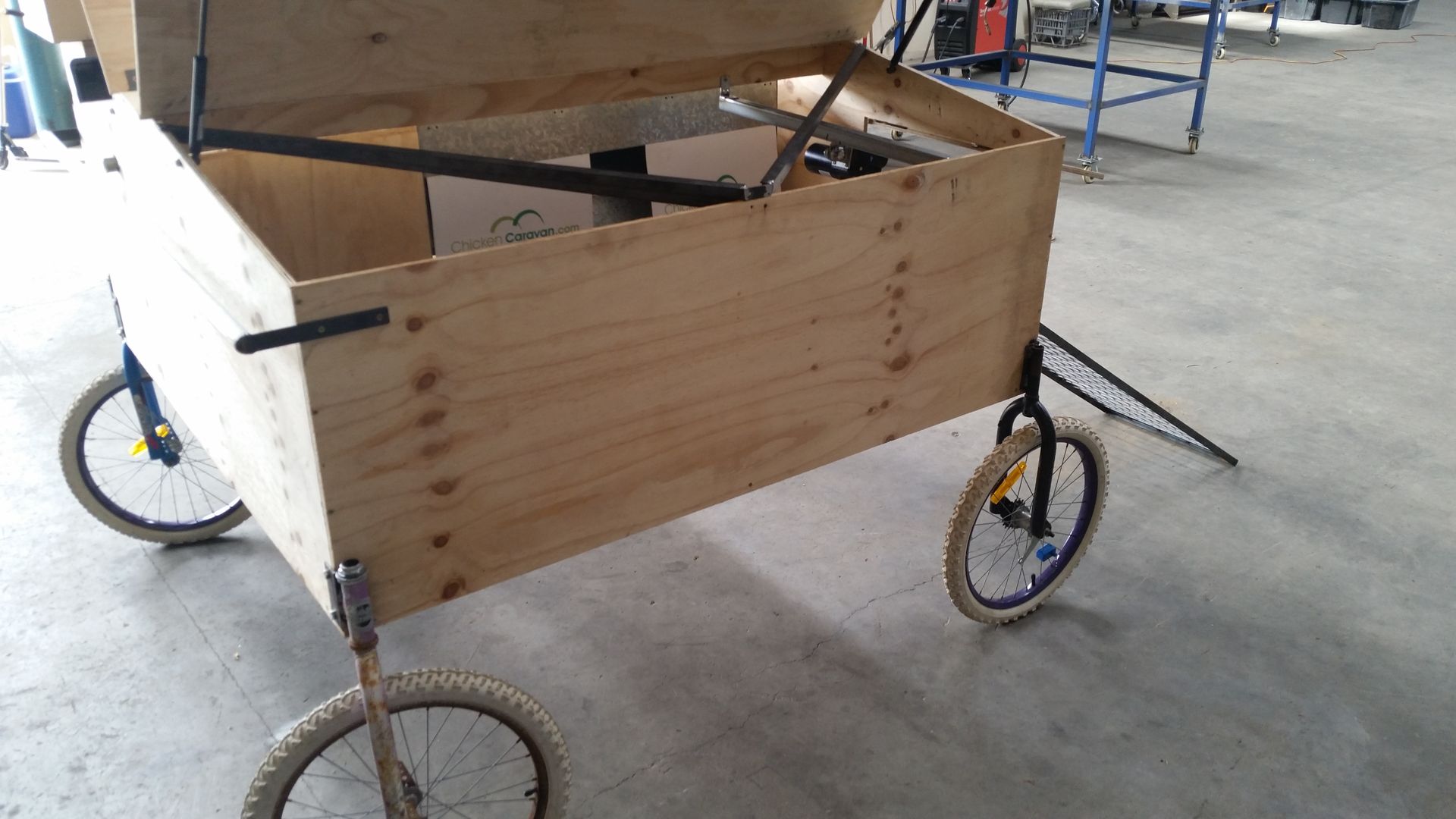 Chicken Caravan 30 prototype