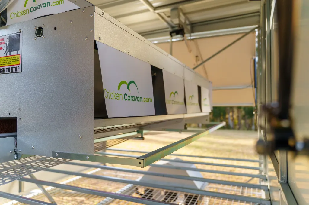 Chicken-Caravan-130-nesting-boxes-side-view