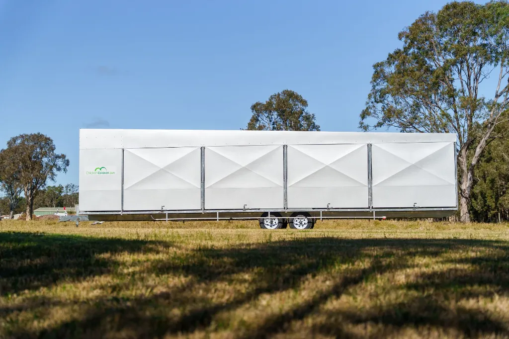 Chicken Caravan 600-54.webp