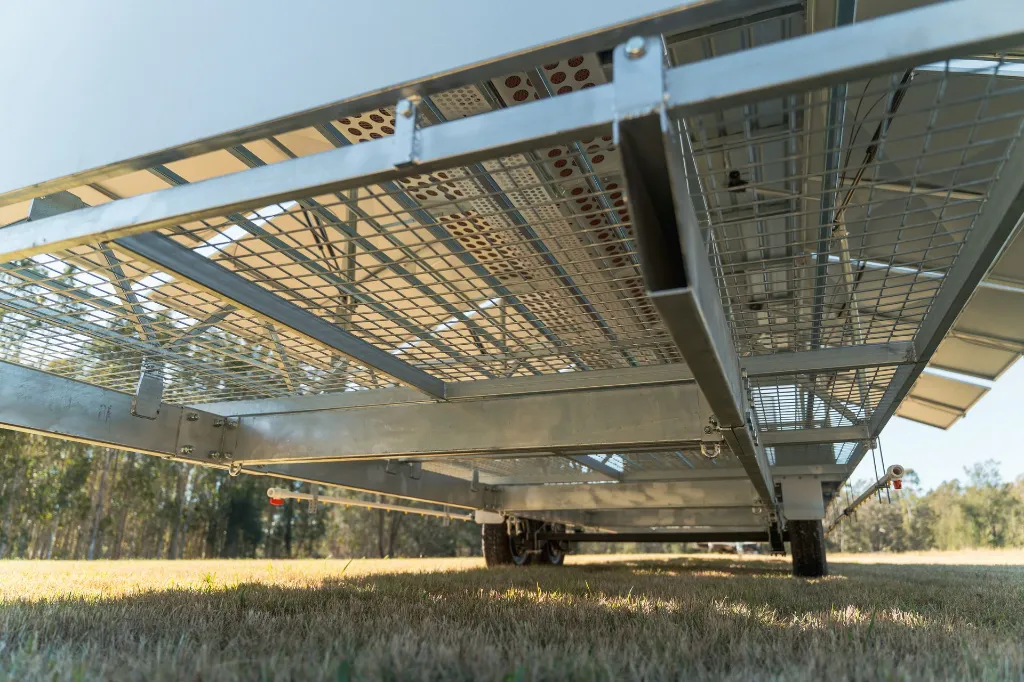 Hot-dipped-galvanised-chassis-for-longevity-on-Chicken- Caravan- 600