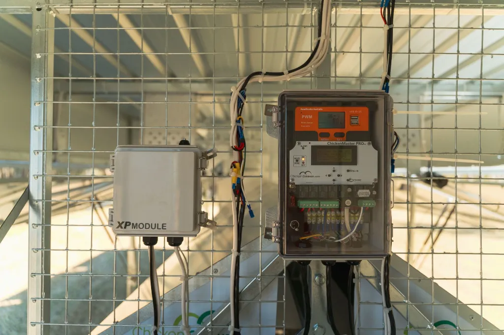 Solar-powered-control-box-on-Chicken- Caravan- 600